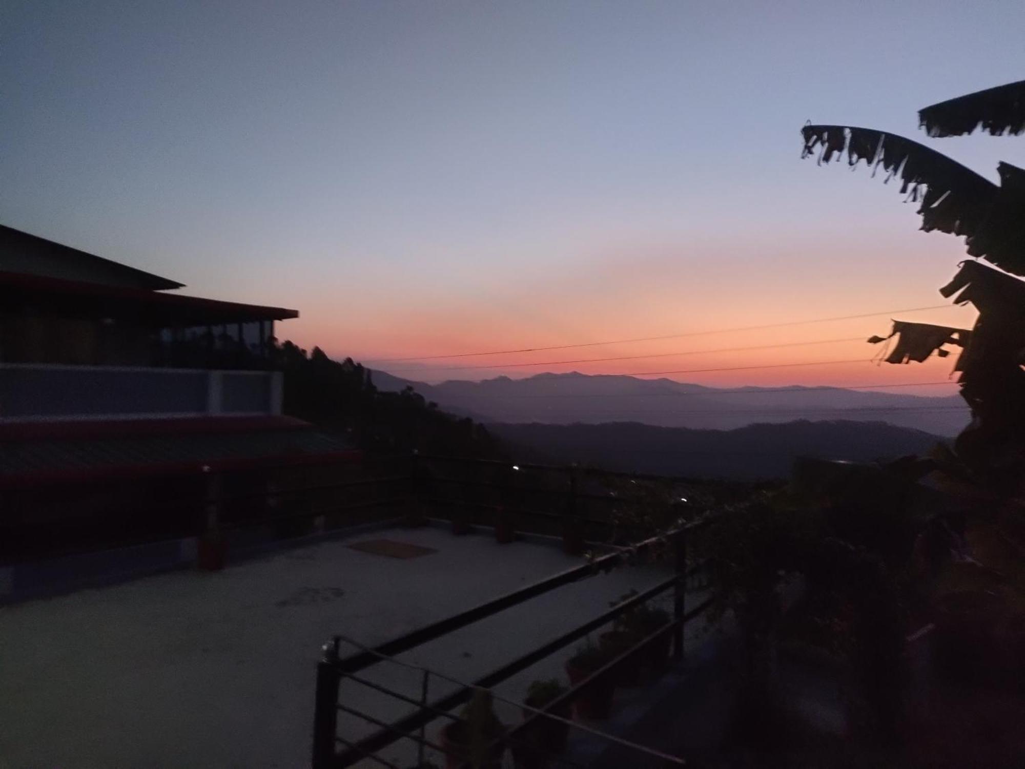 Ferienwohnung The Heavens Almora Exterior foto